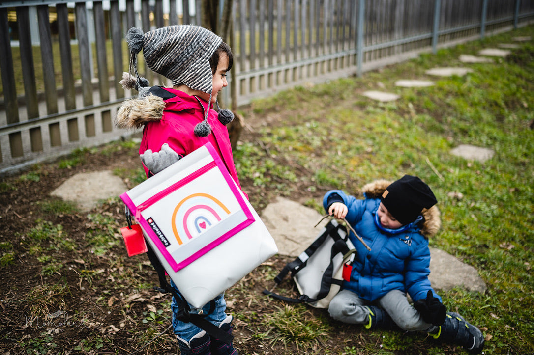 Kindergartenrucksack  Regenbogen Glitzer